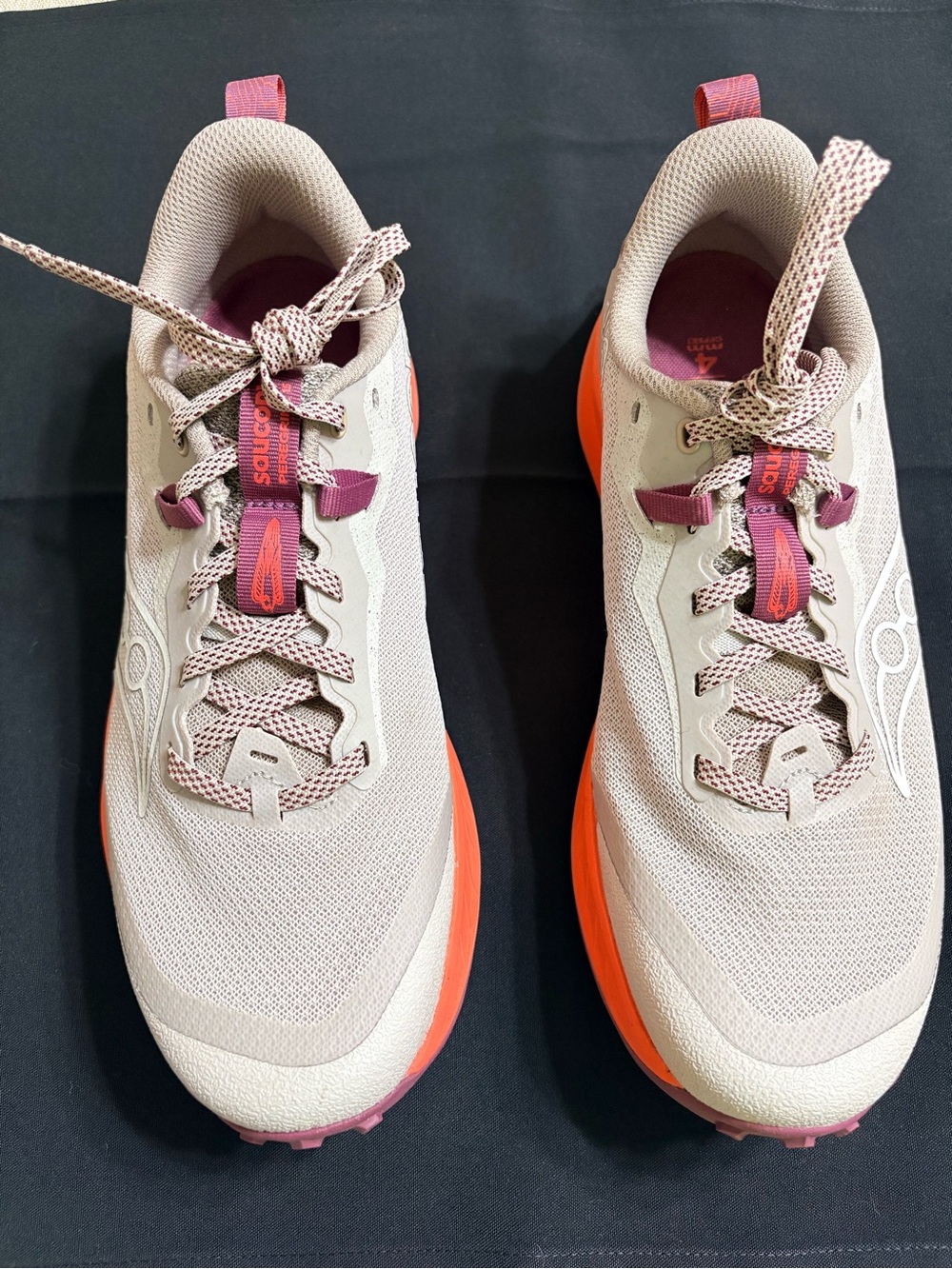 Saucony Peregrine 15 Women’s 11 Trail Running Shoes S10990-250 Oat Salmon EU43